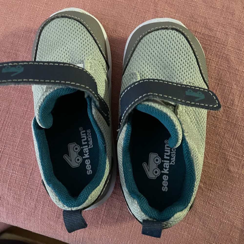 See Kai Run Basics Toddler Stryker Sneakers - 8T - Picture 11 of 11
